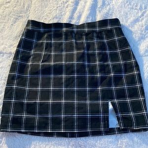 skirt size m